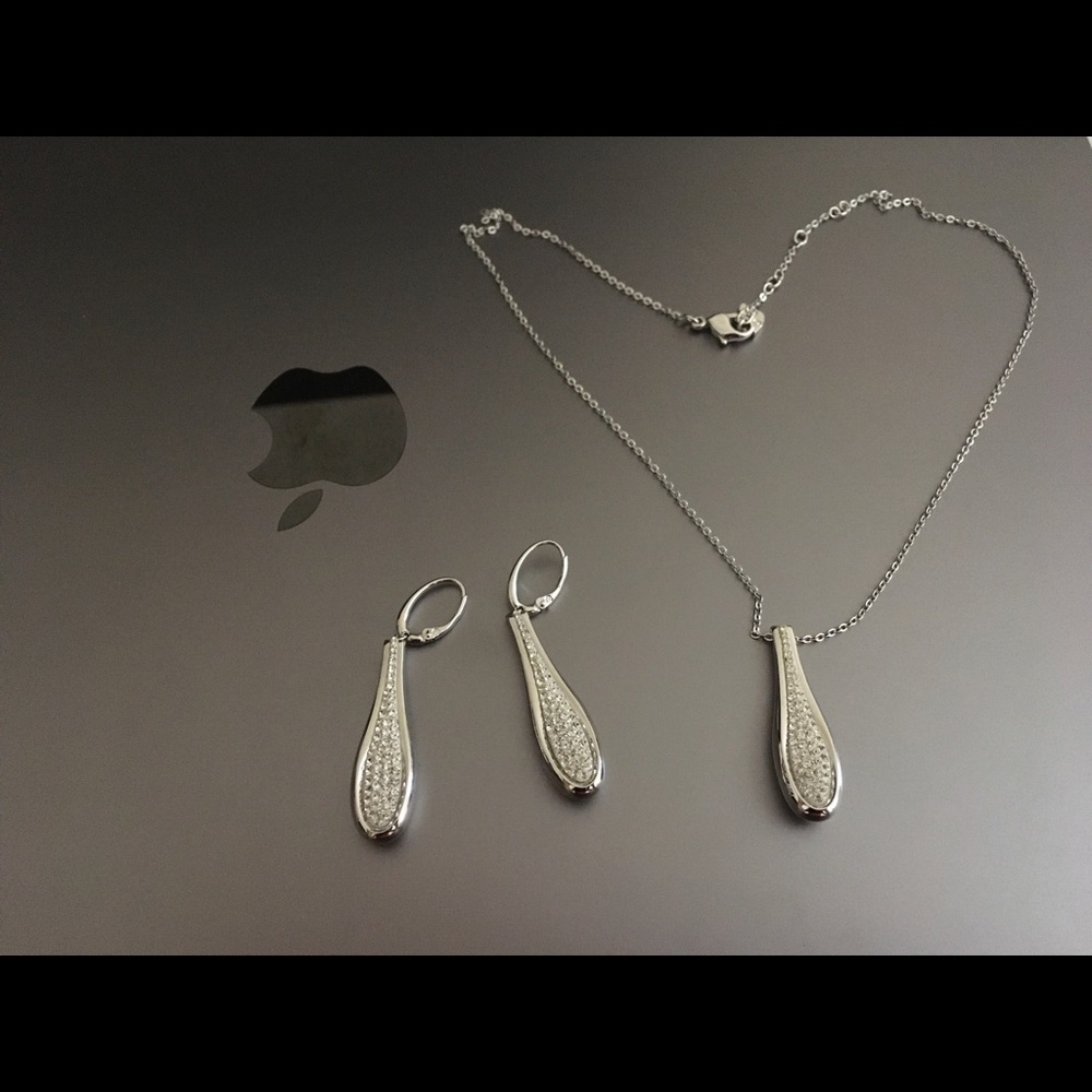swarovski earring and necklace set